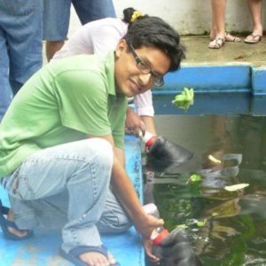 Fernando Carlos Ramos E., M.S., a specialist in tropical fish diseases, and a member of the team.