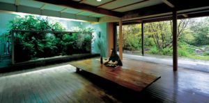 Takashi Amano (July 18, 1954 - August 4, 2015), at home in his living room, in Japan. Image: Aqua Design Amano