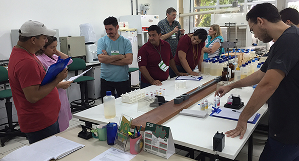 Project Piaba Holds First Training Workshop in Manaus