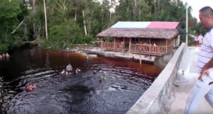 We continued on to the village at the Caño Vitina crossing, where we found the party going on. Colombia...is awesome!