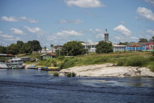 The small city of Santa Isabel on the middle Rio Negro was one of 2 sites for Project Piaba's recent training workshops